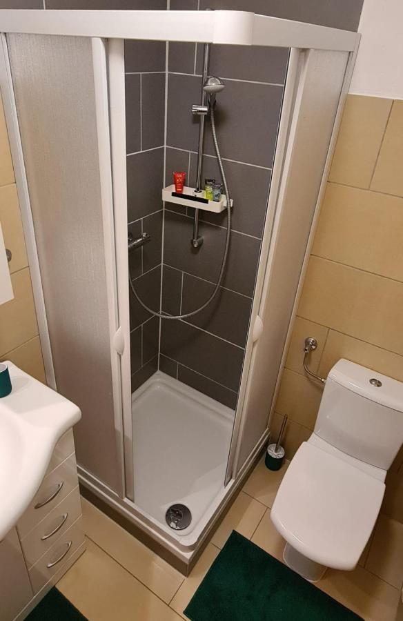 Ferienwohnung Am Waldsee Mit Schwimmbad 게른스바흐 외부 사진